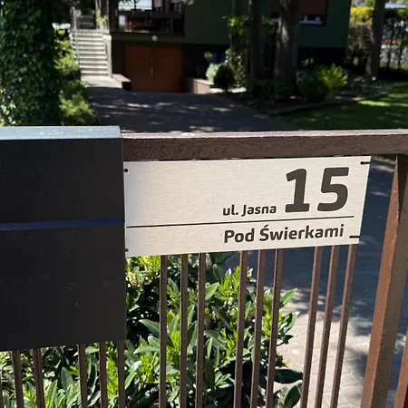 Pod Swierkami * 博茨科沃