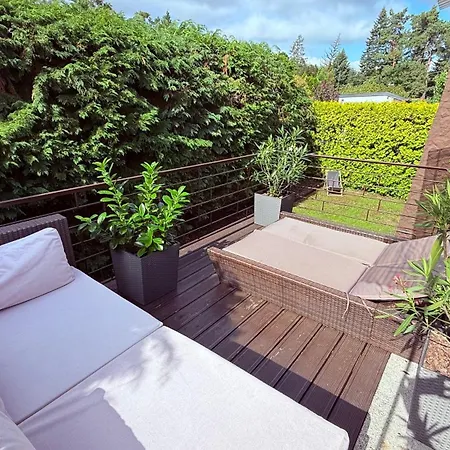 Pod Swierkami 度假居 *